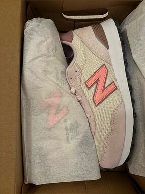 New Balance 515 V3 Sneaker - New size 8.5 - Pink